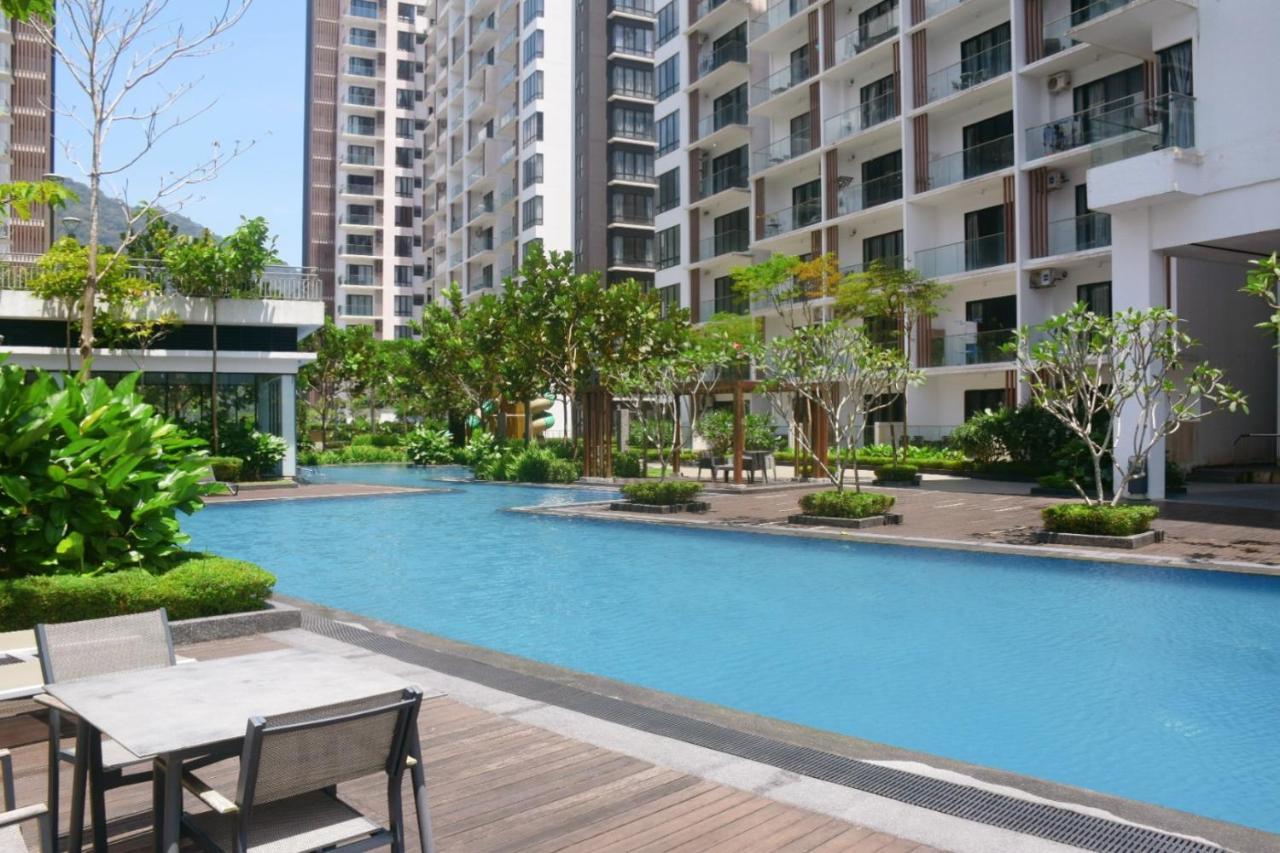 Cozy With Garden @midhill Genting 8pax Apartment